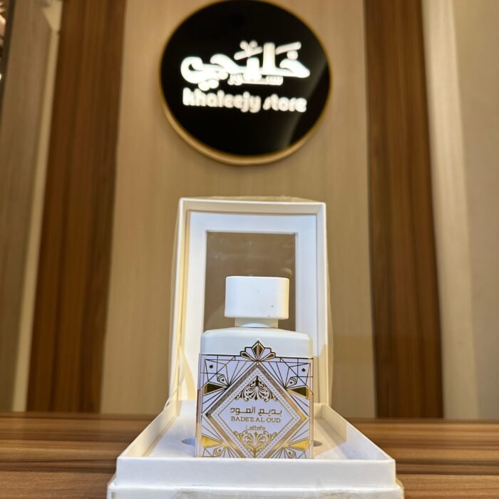 بديع العود ابيض